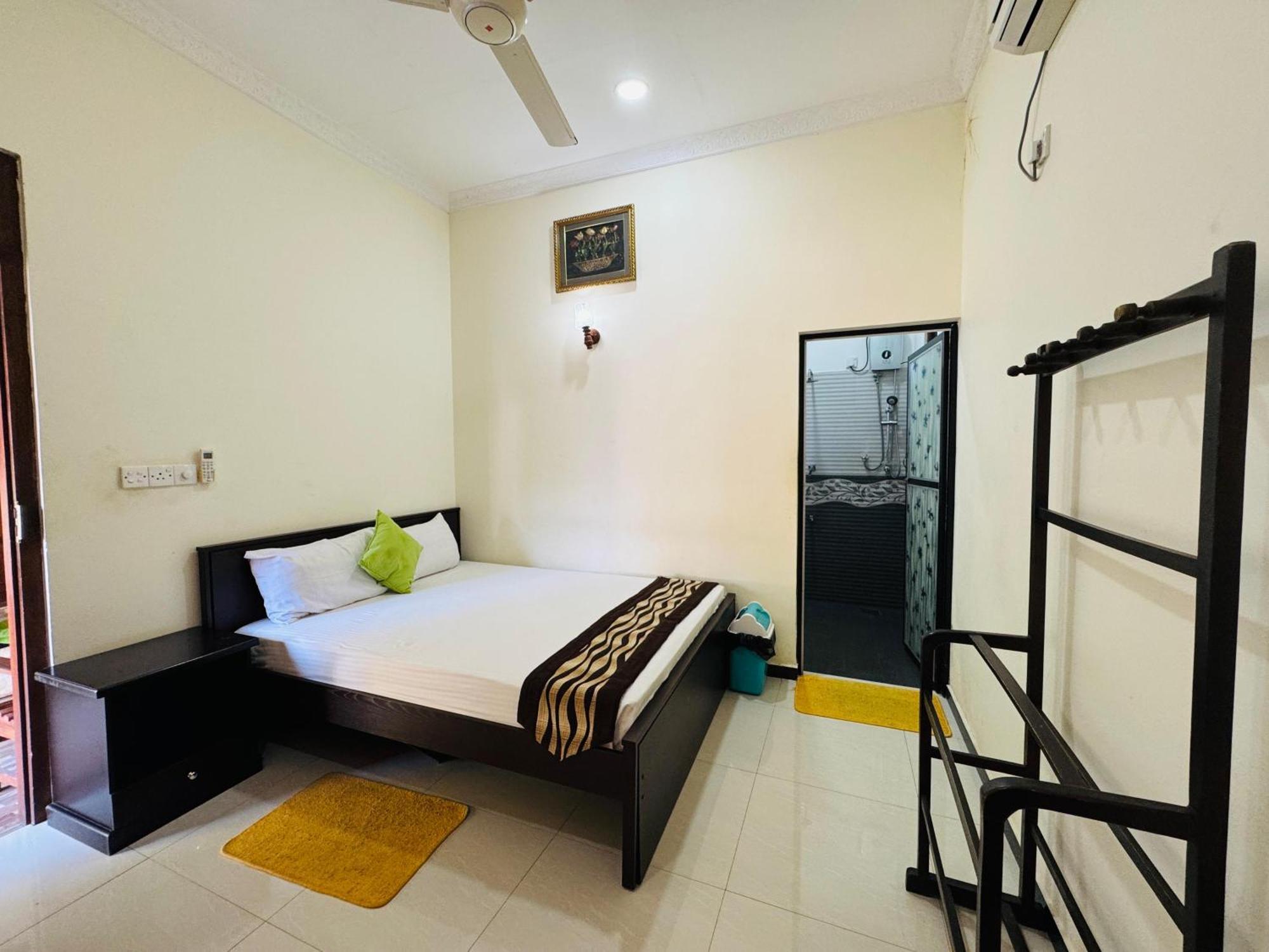 Aa Inn Trincomalee Quarto foto